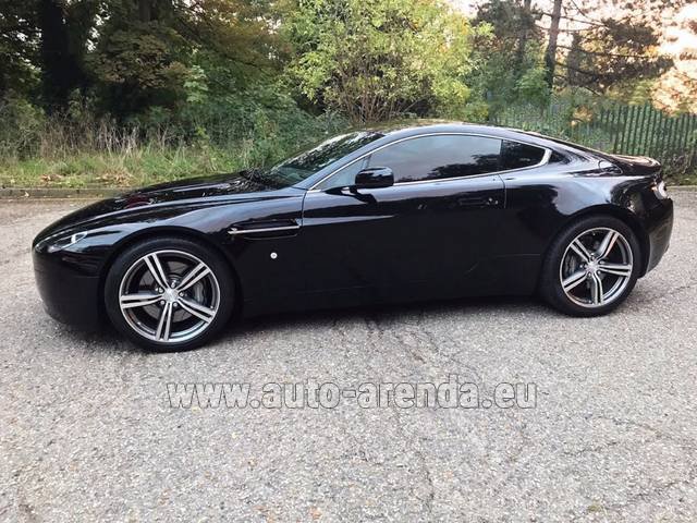 Rental Aston Martin Vantage 4.7 436 CV in Amsterdam Airport Schiphol