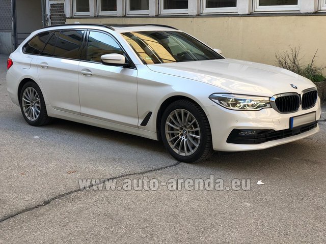 Rental BMW 5 Touring Equipment M Sportpaket in the Hague