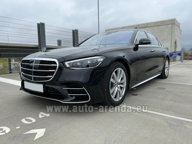Rental Mercedes-Benz S 450 Long 4Matic AMG equipment in Rotterdam The Hague Airport