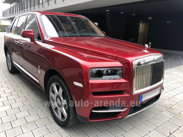 Rental Rolls-Royce Cullinan in Rotterdam
